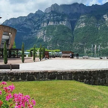 Marina Walensee Hotel Unterterzen ภายนอก รูปภาพ