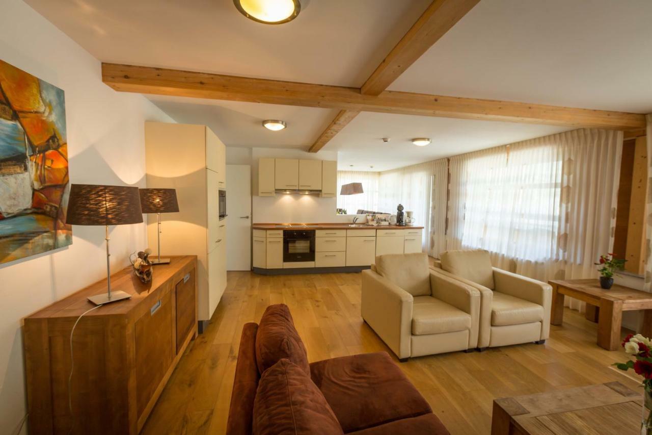 Marina Walensee Hotel Unterterzen ภายนอก รูปภาพ
