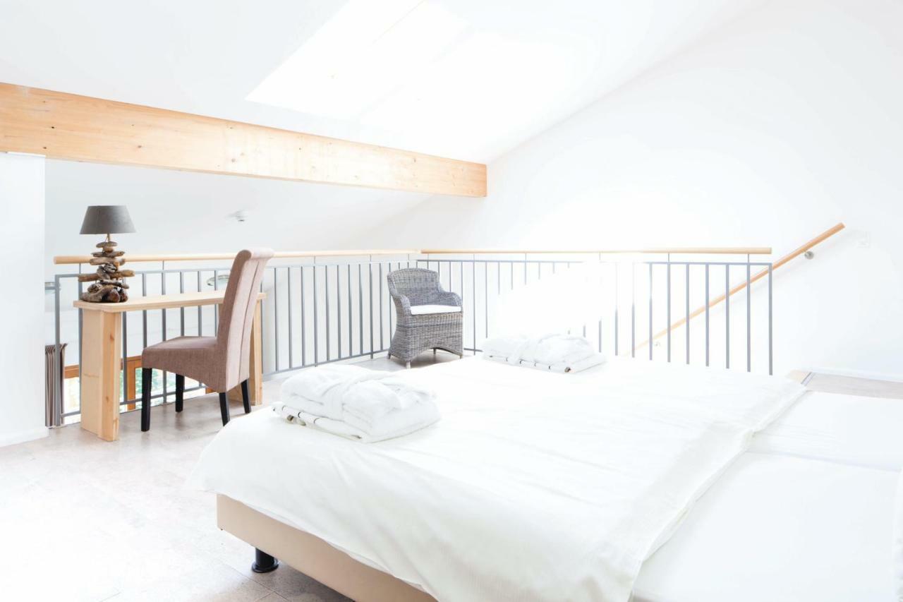 Marina Walensee Hotel Unterterzen ภายนอก รูปภาพ