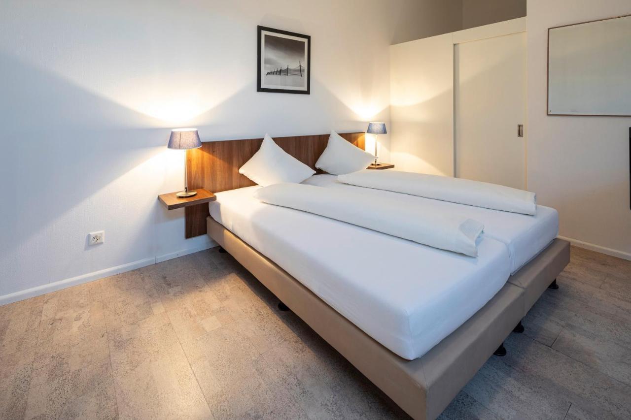 Marina Walensee Hotel Unterterzen ภายนอก รูปภาพ