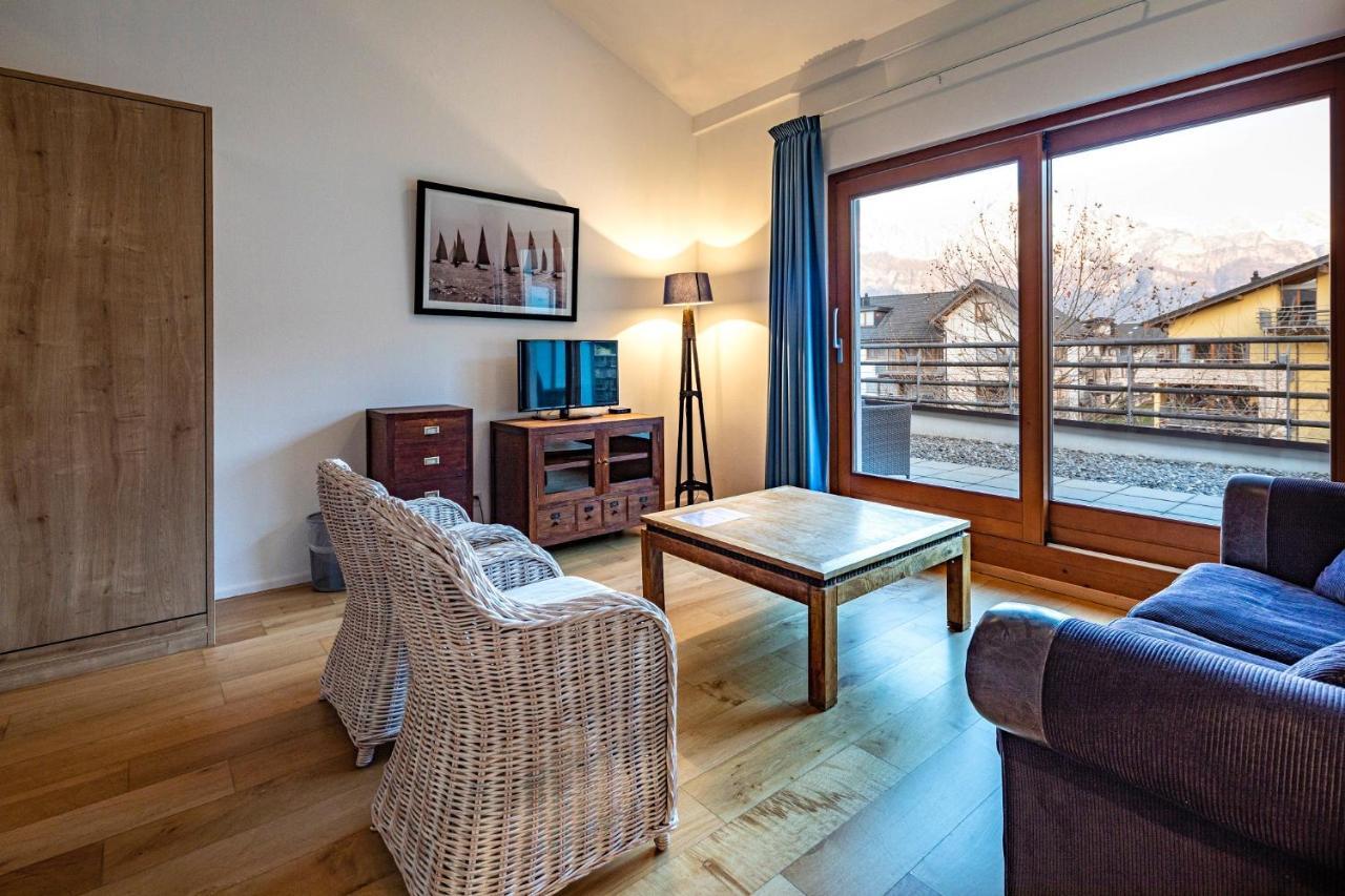 Marina Walensee Hotel Unterterzen ภายนอก รูปภาพ