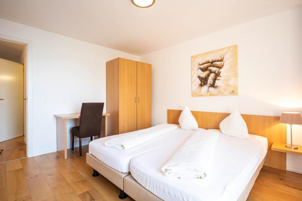 Marina Walensee Hotel Unterterzen ภายนอก รูปภาพ